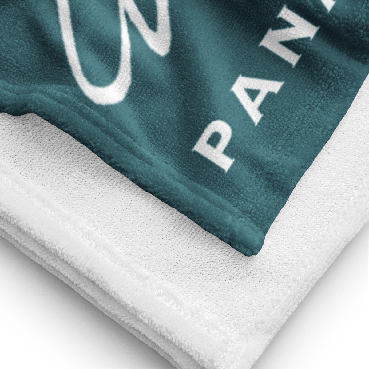 Polleras en Blanco Beach Towel